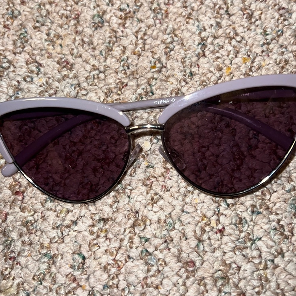 Bling sunglasses cat style